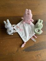 2 rammelaars en knuffeldoek "Nijntje"., Ophalen of Verzenden, Zo goed als nieuw, Rammelaar