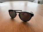 Oakley Latch, Sieraden, Tassen en Uiterlijk, Zonnebrillen en Brillen | Heren, Gebruikt, Zonnebril, Ophalen of Verzenden, Oakley
