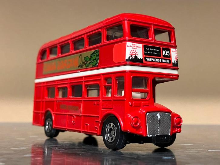 Tomica London Bus in ovp, Hobby en Vrije tijd, Modelauto's | Overige schalen, Zo goed als nieuw, Auto, Ophalen of Verzenden