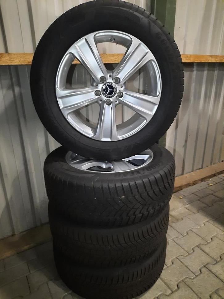 ZGAN 18 inch velgen 5×112 ORIGINELE MERCEDES GLC WINTERSETJE, Auto-onderdelen, Banden en Velgen, Banden en Velgen, Winterbanden