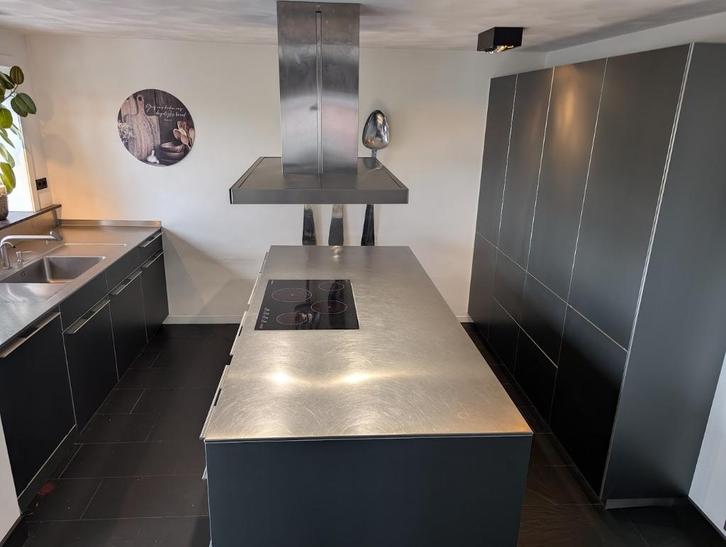 Schitterende Bulthaup B3 eiland-keuken, Huis en Inrichting, Keuken | Complete keukens, Zo goed als nieuw, Overige typen, Grijs