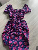 Paarse jurk met roze bloemen - Royal Chicks XXS, Kleding | Dames, Paars, Ophalen of Verzenden, Zo goed als nieuw, Maat 34 (XS) of kleiner