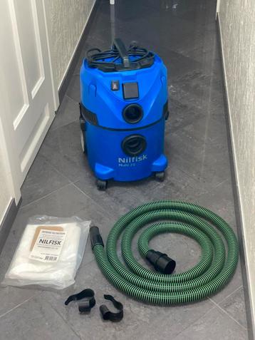 Nilfisk bouwstofzuiger. beschikbaar voor biedingen