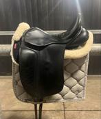 Fryso Legacy zadel - 17,5 inch, Dieren en Toebehoren, Paarden en Pony's | Zadels, Ophalen of Verzenden, Gebruikt, Dressuur