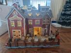 Lemax Plymouth Fish Cannery - Kersthuisje, Diversen, Kerst, Ophalen of Verzenden