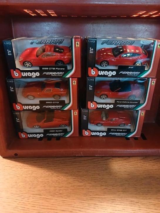 Ferrari, Hobby en Vrije tijd, Modelauto's | 1:43, Zo goed als nieuw, Auto, Overige merken, Ophalen of Verzenden
