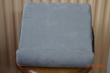 laptop kussen beschikbaar voor biedingen