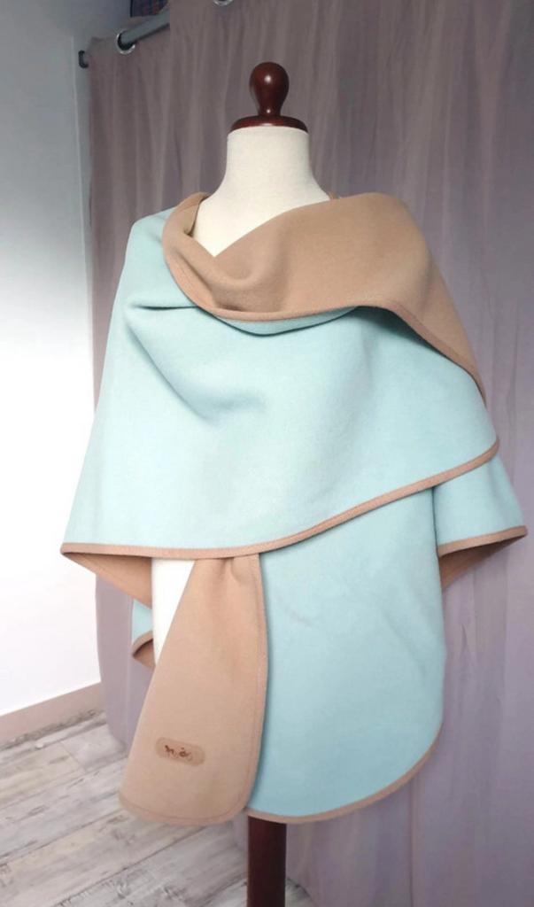 Prachtige cape/poncho van WEILL, Kleding | Dames, Jassen | Winter, Zo goed als nieuw, Overige kleuren, Ophalen of Verzenden