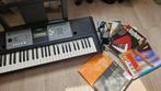 Yamaha beginners keyboard met boeken, 61 toetsen, Gebruikt, Yamaha, Ophalen