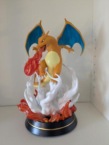 First 4 Figures Pokémon Center Charizard Rising Flames  beschikbaar voor biedingen