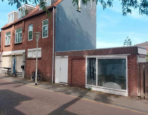 Te koop opknap woning Prinses Beatrixlaan 9 bergen op zoom, Huizen en Kamers, Huizen te koop, Noord-Brabant, tot 200 m², Hoekwoning