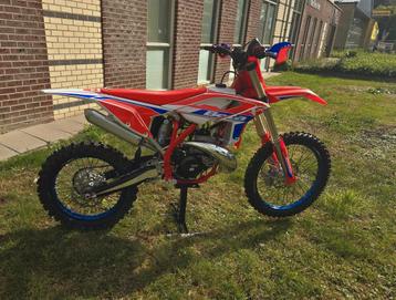 BETA RX 350 Cross (Nieuw BTW Voertuig) beschikbaar voor biedingen