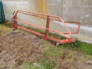 Kuhn gmd 500 Beschermbeugel. Compleet frame.  beschikbaar voor biedingen