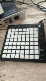 Novation launchpad mini, Muziek en Instrumenten, Midi-apparatuur, Ophalen of Verzenden, Zo goed als nieuw