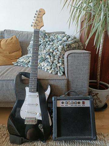 Elektrische Gitaar + Amp beschikbaar voor biedingen