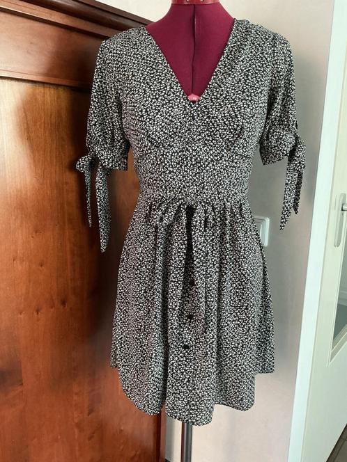 LOAVIES jurk maat XS, Kleding | Dames, Jurken, Zo goed als nieuw, Maat 34 (XS) of kleiner, Zwart, Knielengte, Ophalen of Verzenden