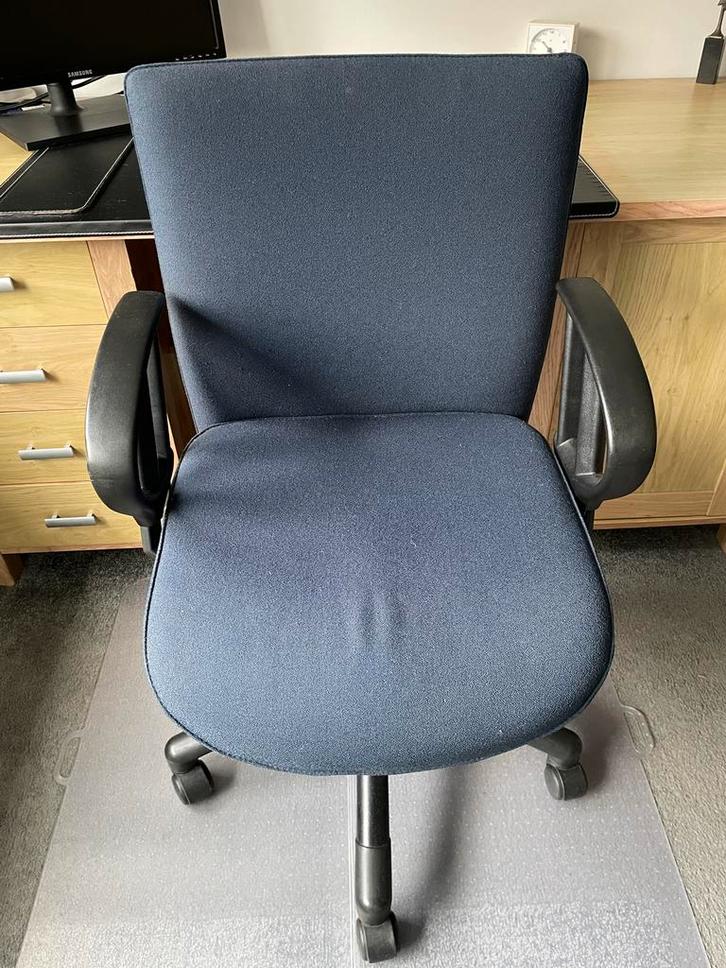 Comfortabele bureaustoel - Blauw, Huis en Inrichting, Bureaustoelen, Gebruikt, Bureaustoel, Blauw, Ergonomisch, Ophalen