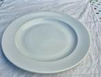 Wit bord. Doorsnee 0.37 cm, Antiek en Kunst, Antiek | Servies los, Ophalen
