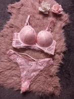 Nieuw lingerie set, Ophalen of Verzenden, Roze, Setje