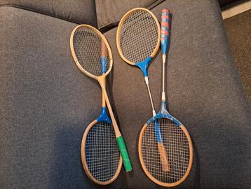 Badmintonrackets uit de oude doos. Gratis beschikbaar voor biedingen