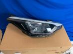 hyundai i20 koplamp rechts 92102C8000 led, Gebruikt, Ophalen of Verzenden, Hyundai