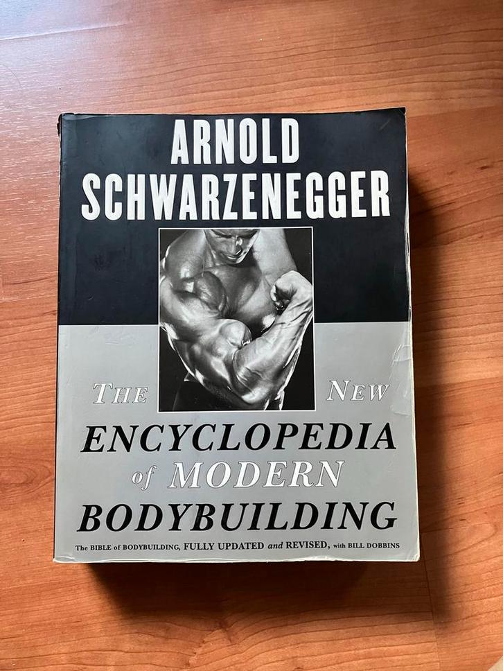Arnold Schwarzenegger's Bodybuilding Encyclopedie, Boeken, Sportboeken, Gelezen, Fitness, Ophalen of Verzenden