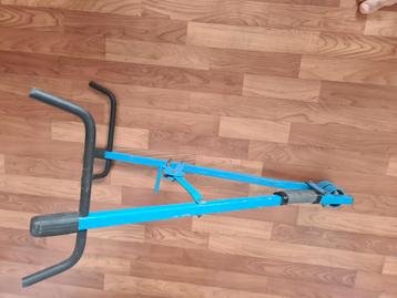 Fietsendrager schaar beschikbaar voor biedingen