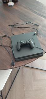 Playstation 4 slim 1TB. 1 controller + Kabels, Ophalen of Verzenden, Zo goed als nieuw