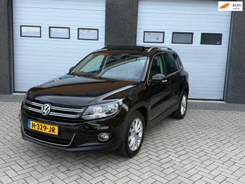 Volkswagen Tiguan 1.4 TSI R-Line Edition PANO/AUT/NAVI/LEER beschikbaar voor biedingen