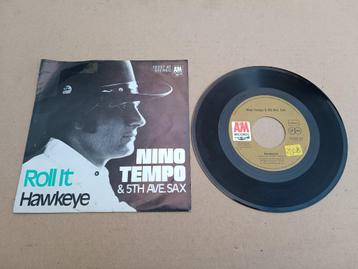 Single: Nino Tempo & 5TH AVE. Sax - Roll It (1974)   beschikbaar voor biedingen