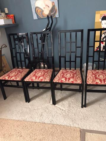 Zwart hoogglans 4 eetkamer stoelen goede kwaliteit,