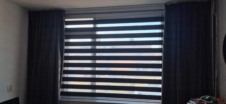 Zwart JYSK duorolgordijn 180x180cm, Huis en Inrichting, Stoffering | Gordijnen en Lamellen, Zo goed als nieuw, 150 tot 200 cm