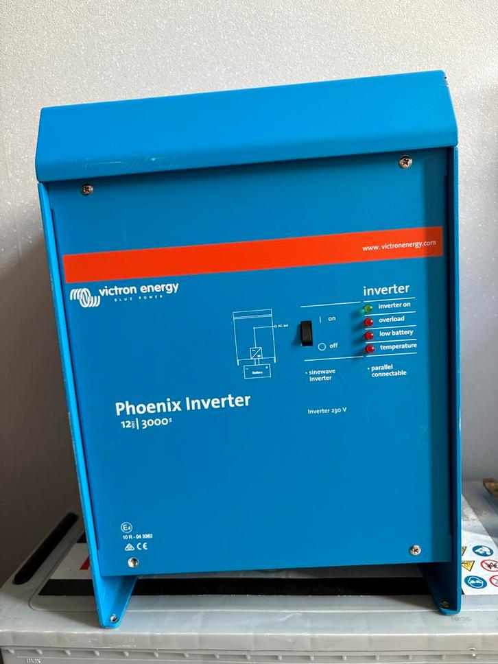 Victron Omvormer 12/3000 + Accu - Te Koop!, Caravans en Kamperen, Camper-accessoires, Zo goed als nieuw, Ophalen of Verzenden