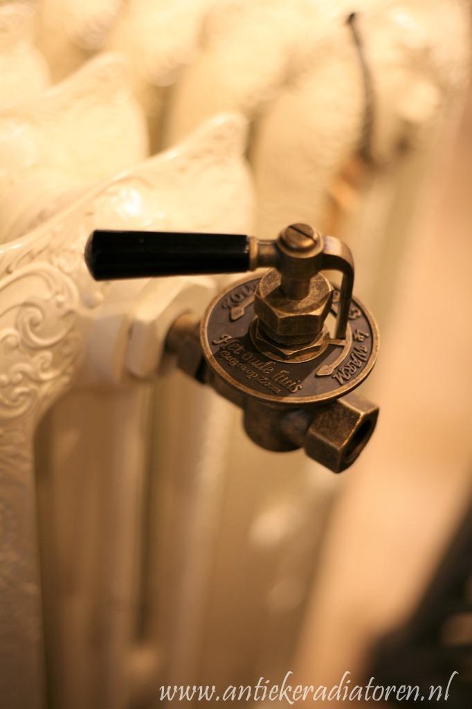 Radiator kraan -  rechte en haakse hendel kraanset, Doe-het-zelf en Verbouw, Verwarming en Radiatoren, Nieuw, Overige typen, 800 watt of meer