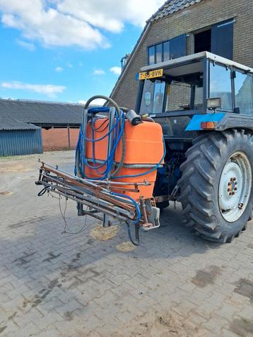 Veldspuit/waterspuit 400 liter beschikbaar voor biedingen