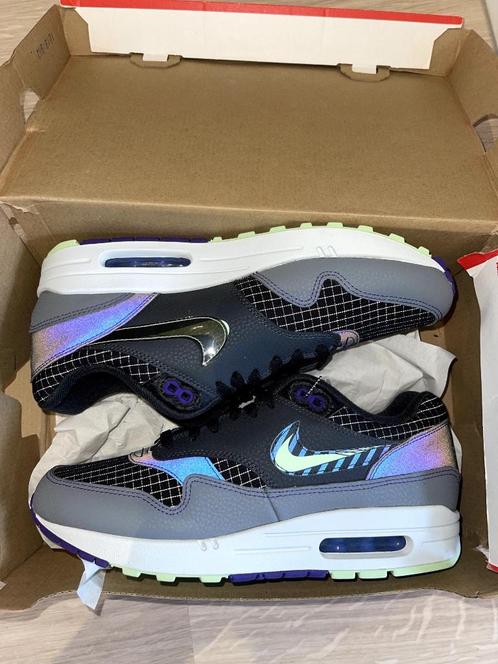 Nike Air Max 1 Future Swoosh Pack maat 43, Kleding | Heren, Schoenen, Nieuw, Overige kleuren, Ophalen of Verzenden