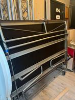 Opklapbaar podium, Ophalen, Gebruikt