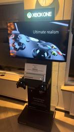 Xbox One S Kiosk / DemoPod - Uniek Verzamelobject, Spelcomputers en Games, Ophalen, Gebruikt, Met 2 controllers, Xbox One S