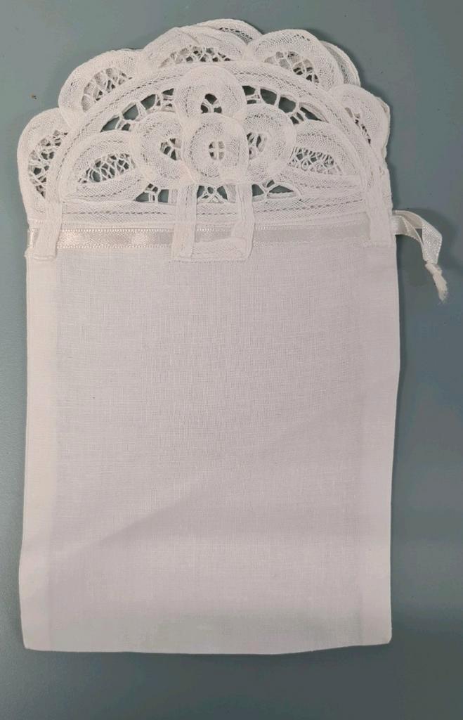 Nieuw romantische cadeauverpakking/sachet met kant, Antiek en Kunst, Curiosa en Brocante, Ophalen of Verzenden