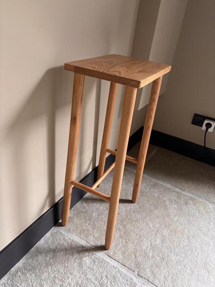 2 Hübsch barkrukken / plantentafels - eikenhout, Huis en Inrichting, Tafelonderdelen, Zo goed als nieuw, Tafelblad, Minder dan 50 cm