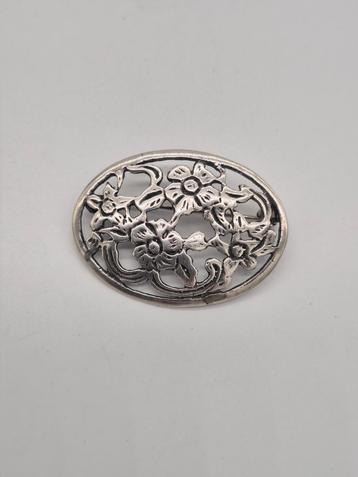 Mooie zilveren broche 835 beschikbaar voor biedingen