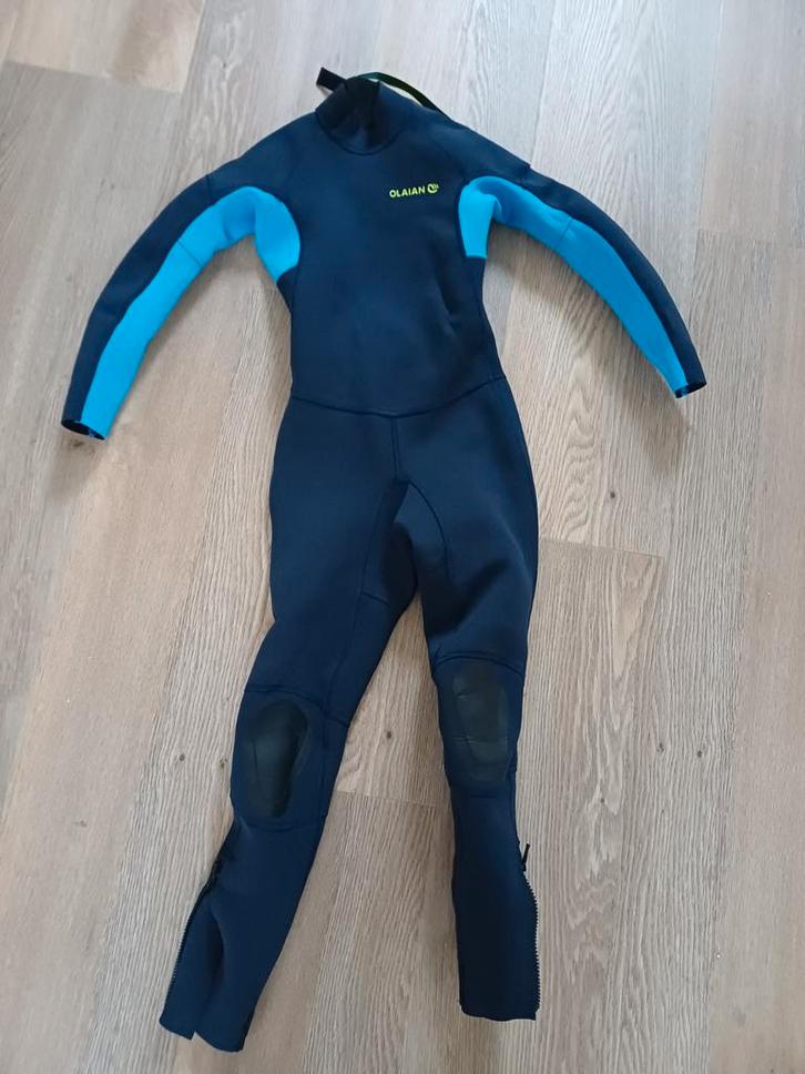 Olaian wetsuit, maat 133-142 / 10 jaar, in NIEUWstaat!, Watersport en Boten, Watersportkleding, Zo goed als nieuw, Wetsuit, Kind