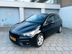 BMW 2-Serie Active Tourer 2.0 218D AUT 2015 Zwart, Auto's, BMW, 1995 cc, 4 cilinders, Zwart, Origineel Nederlands