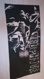 Neophyte dvd 13 jaar terreur plus vlag, Huis en Inrichting, Ophalen of Verzenden, Zo goed als nieuw