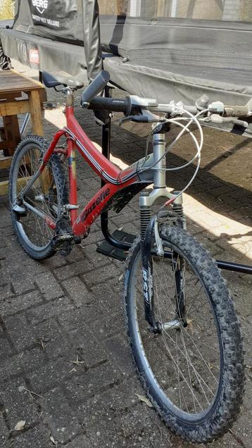 2 x MTB  beschikbaar voor biedingen