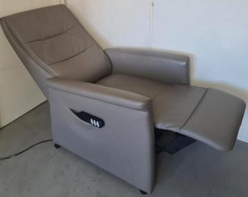 Elektrisch Sta-op relaxfauteuil Echt Leerelektrisch hoogte  beschikbaar voor biedingen