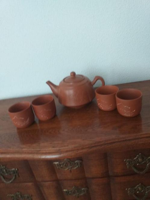 Terracotta Japanse theepot + 4 bekertjes, Antiek en Kunst, Antiek | Keramiek en Aardewerk, Ophalen