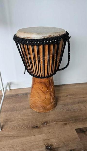 Djembe beschikbaar voor biedingen