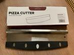 Nimma pizzasnijder/pizzames van RVS, Ophalen of Verzenden, Zo goed als nieuw, Rvs of Chroom