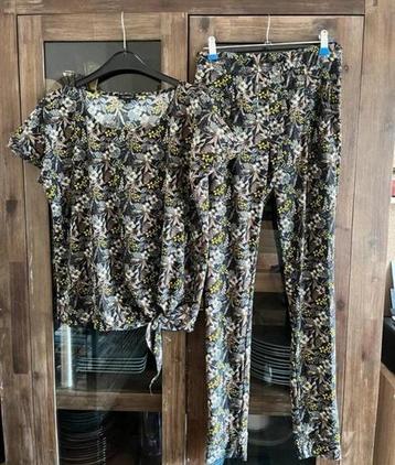 g-maxx set travelstof shirt S & broek XS beschikbaar voor biedingen